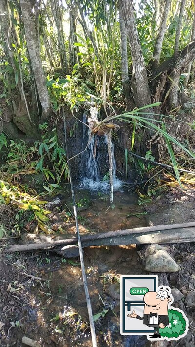 o exterior é uma característica importante do Bar do Geraldo Brumadinho
