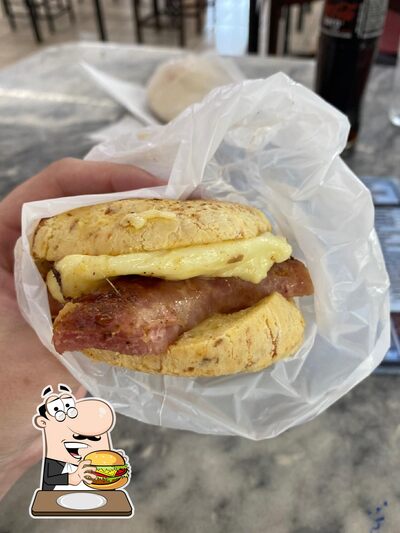 Experimente um hambúrguer no Café dos Motoristas
