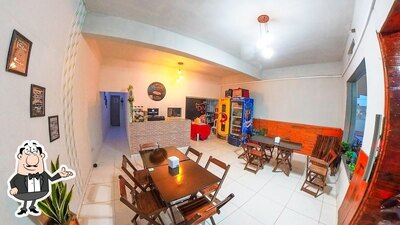 O interior do Divina Pizza