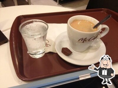 O interior do McCafé
