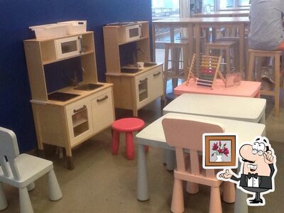 Dai un'occhiata agli interni di Ristorante Ikea