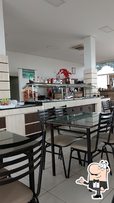 Veja imagens do interior do Churrascaria Sabiazinho
