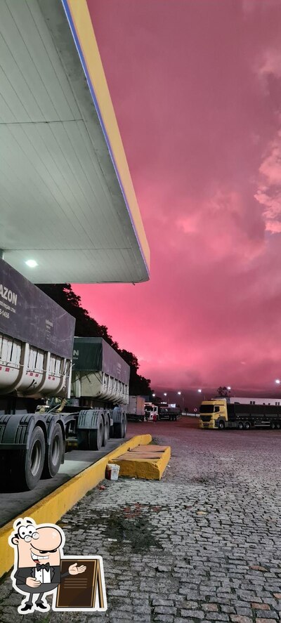 Veja imagens do exterior do Posto Pelanda Alpino I