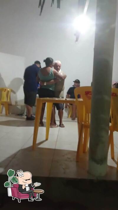 Veja imagens do interior do Bar da Anália