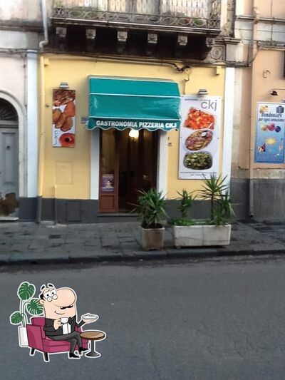 Siediti a un tavolo di CKJ