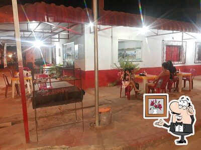 Veja imagens do interior do Espeto no Ponto