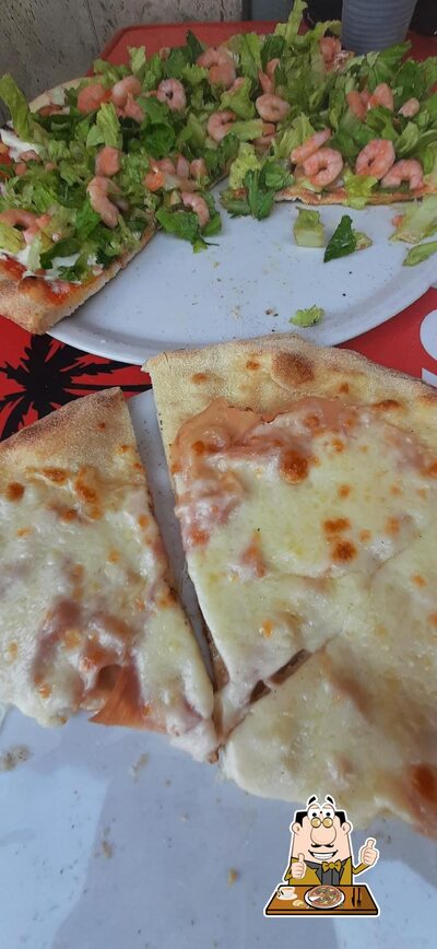 Scegli una pizza al caffè bar Il Bar dell'Isola