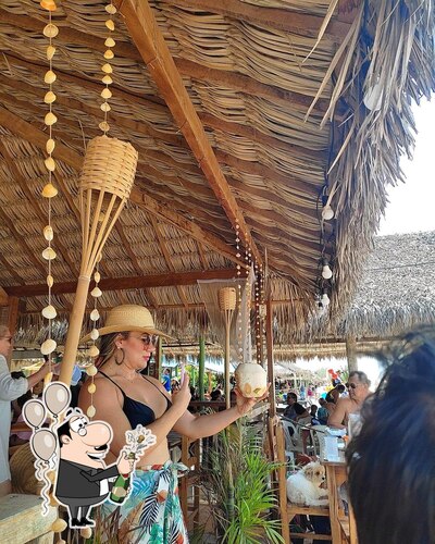 O Restaurante Akzo Beach oferece um espaço para acomodar seus convidados