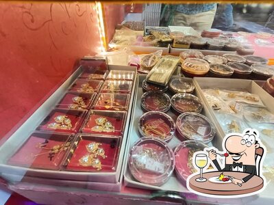 Food at Adarsh Bakery