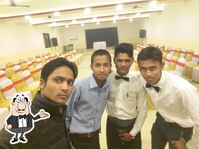 Check out how Curry Leaves Pure Veg Pimpalgaon Restaurant & Banquet Party Hall करी लिव्हस पिंपळगाव looks inside