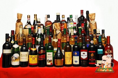 O SkiNão BAR provê uma escolha de bebidas alcoólicas