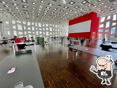 Gli interni di Roche Employee Restaurant Quadra Terra