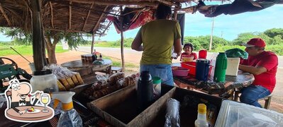 Comida em Caldo de cana do tico