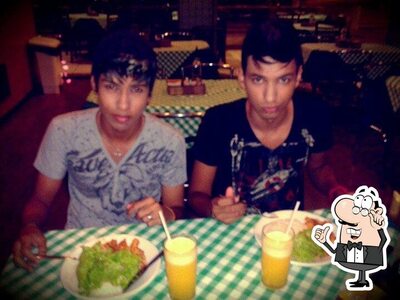 O interior do Pizza Dez