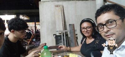 Desfrute de uma bebida no Espetinho do James
