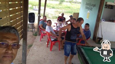 Sente em uma das mesas no Restaurante Central