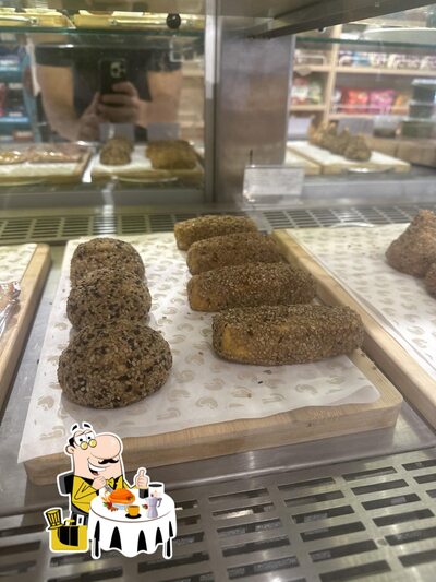 Platos en Maturi Delicatessen