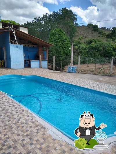 Descubra a área externa do Bar do Orli