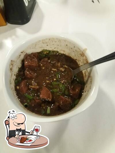 Sabores do Chef Pizzaria (Morada do Vale) serve refeições de carne