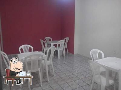 O interior do Lanchonete do Tiago