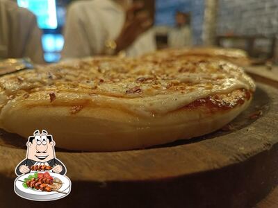 Meals at Pizzano