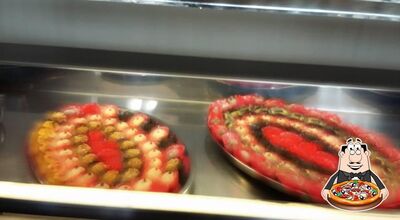 Peça diferentes variedades de pizza