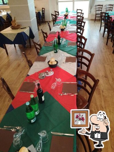 Siediti a un tavolo di Trattoria Ricomilla