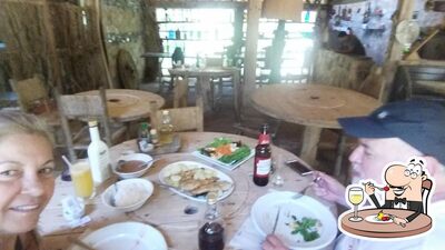 Comida em Casa Velha