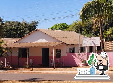 Descubra a área externa do Restaurante O Nosso
