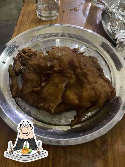 Food at Neenoo's Bar-B-Que Fish-N-Chips