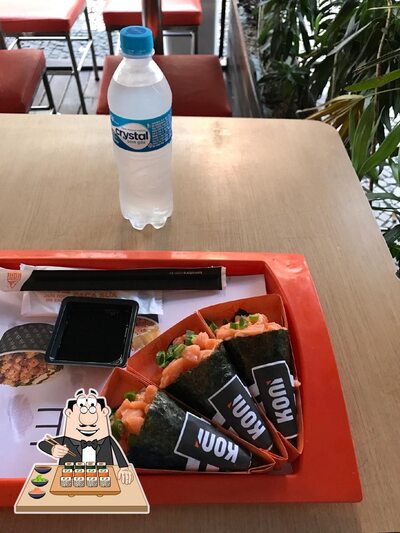 Sushi é um popular prato originário do Japão