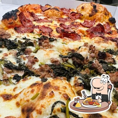 Prenditi una pizza al ristorante Pizzeria Perla Nera