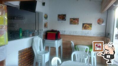 Veja imagens do interior do Canoa Pizza