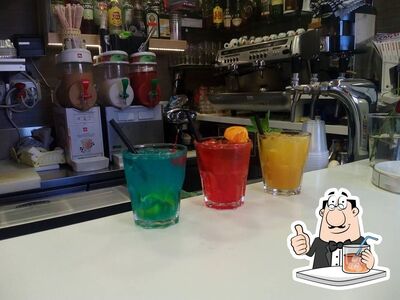 Goditi uno dei drink alla pizzeria Altavilla Food & Caffè pizzeria trattoria Panineria