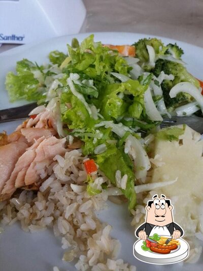Comida em Restaurante Tempero da July