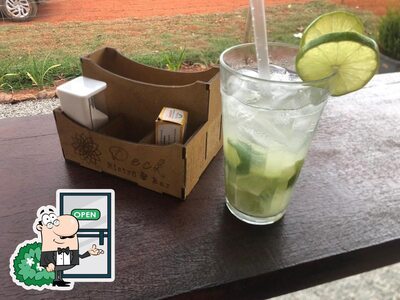 Descubra o exterior do Deck Bar & Restaurante