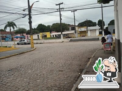 Você pode espairecer no na área externa do Bar do pinguim