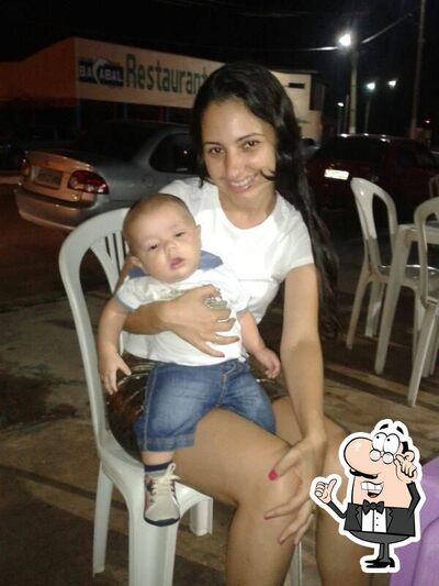 Veja imagens do interior do CAR Burguer's