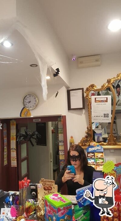 Dai un'occhiata agli interni di Caffè Stazione