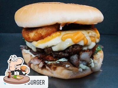Deguste um dos hambúrgueres oferecidos no Barone Burger Ijuí RS
