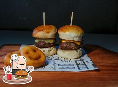 Delicie-se com um hambúrguer no Quiosque dos Sabores
