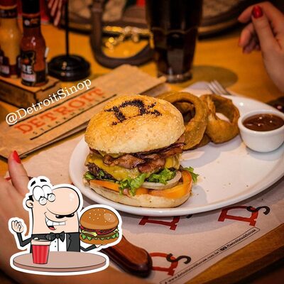 Os hambúrgueres do Detroit Steakhouse irão satisfazer diferentes gostos