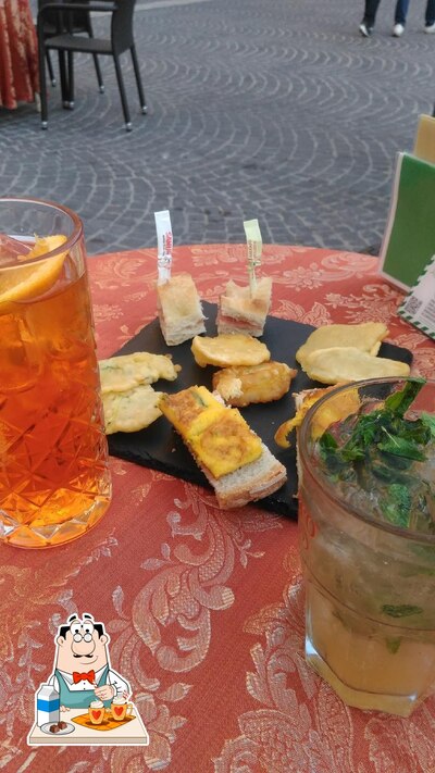 Vai a provare i tanti drink che offre Fermo Posta cafè