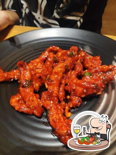 The visitors of vivek chinese corner can get various seafood dishes