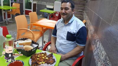 Installez-vous à l'une des tables de مقهى نوفا