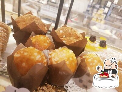 Non scordarti di ordinare un dessert al pub & bar Bar Angiecafè