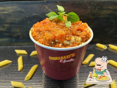 Comida em Ronald's Macarrão