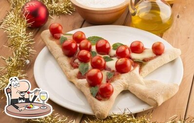 Comida em La Bonna Pizzaria e Esfiharia