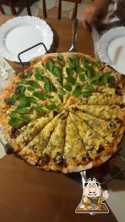 No pizzaria Capitão Mainha, você pode pedir pizza