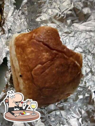 Meals at Jay Bhavani Vada Pav